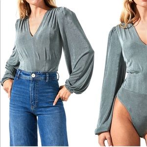 ASTR the Label Sage V-Neck Bodysuit